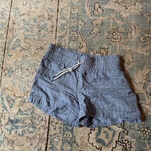 Athleta Cabo linen shorts 4” inseam light denim size 6